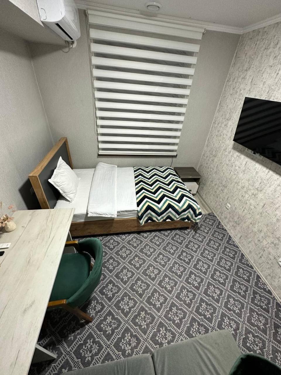 Cube House Osh Hotell Eksteriør bilde