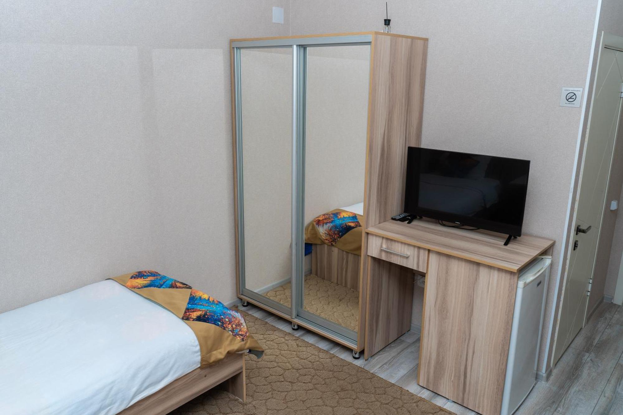Cube House Osh Hotell Eksteriør bilde